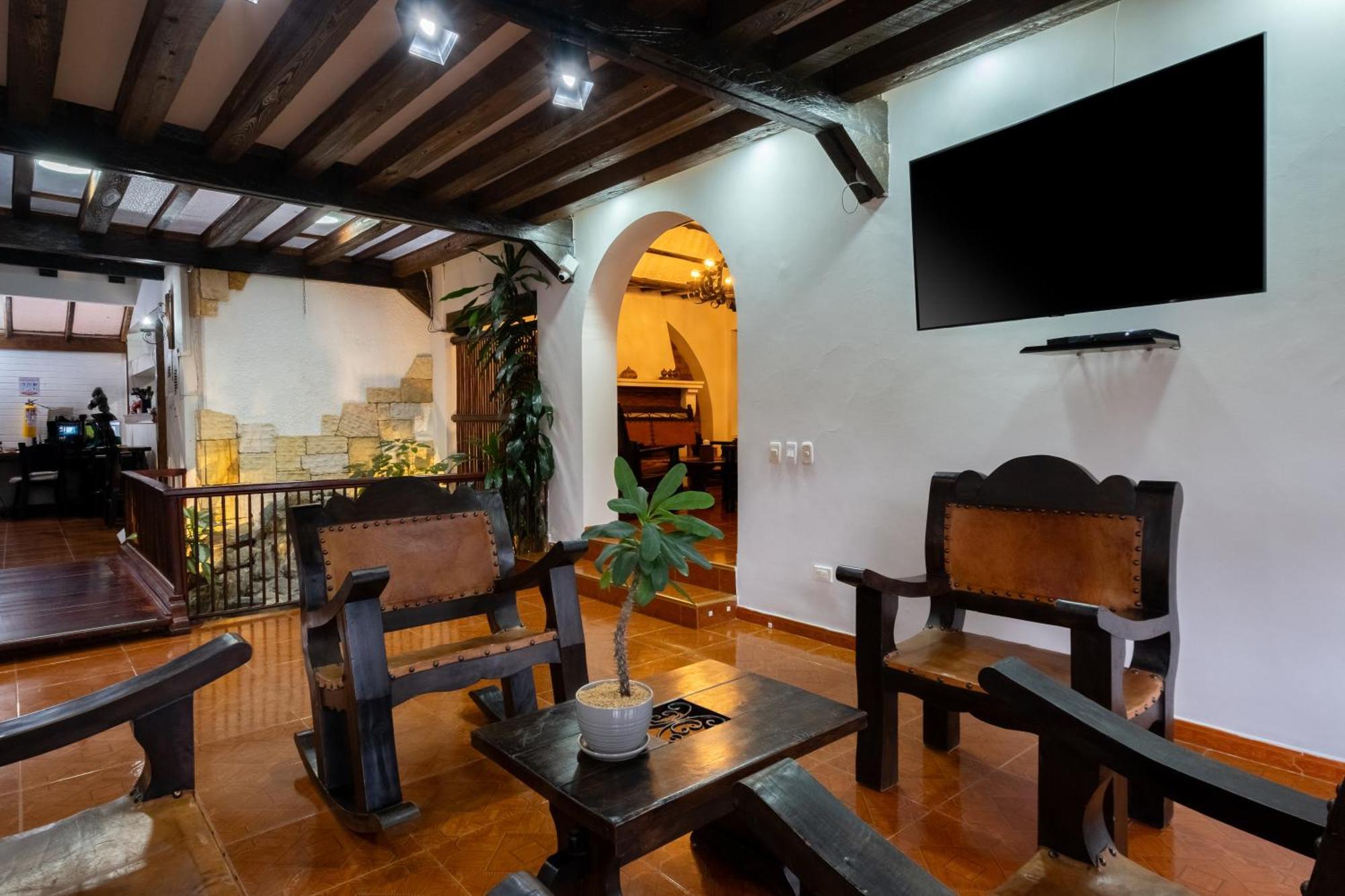 Hotel Chalet El Castillo By Majuva El Edén エクステリア 写真
