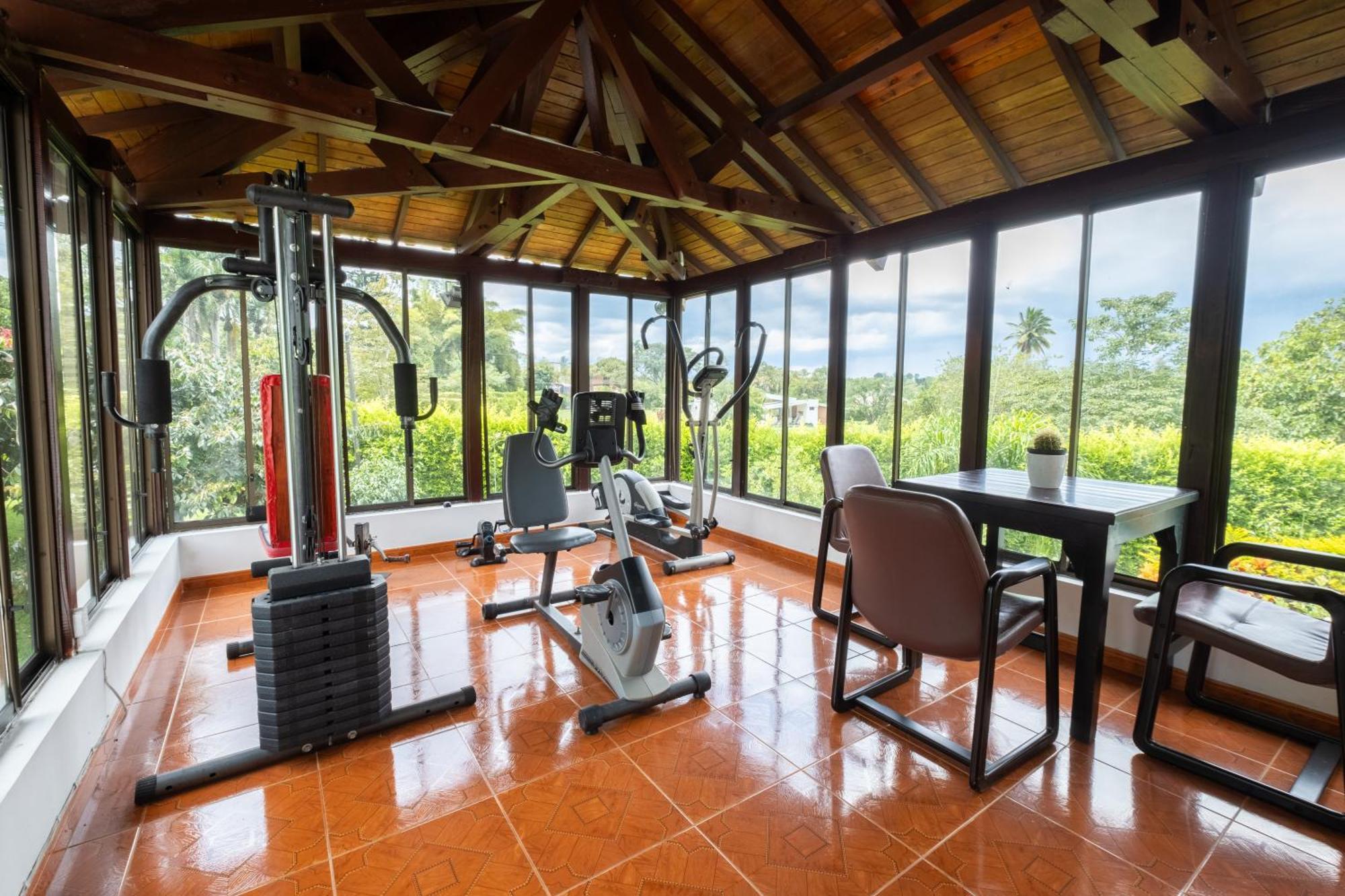 Hotel Chalet El Castillo By Majuva El Edén エクステリア 写真