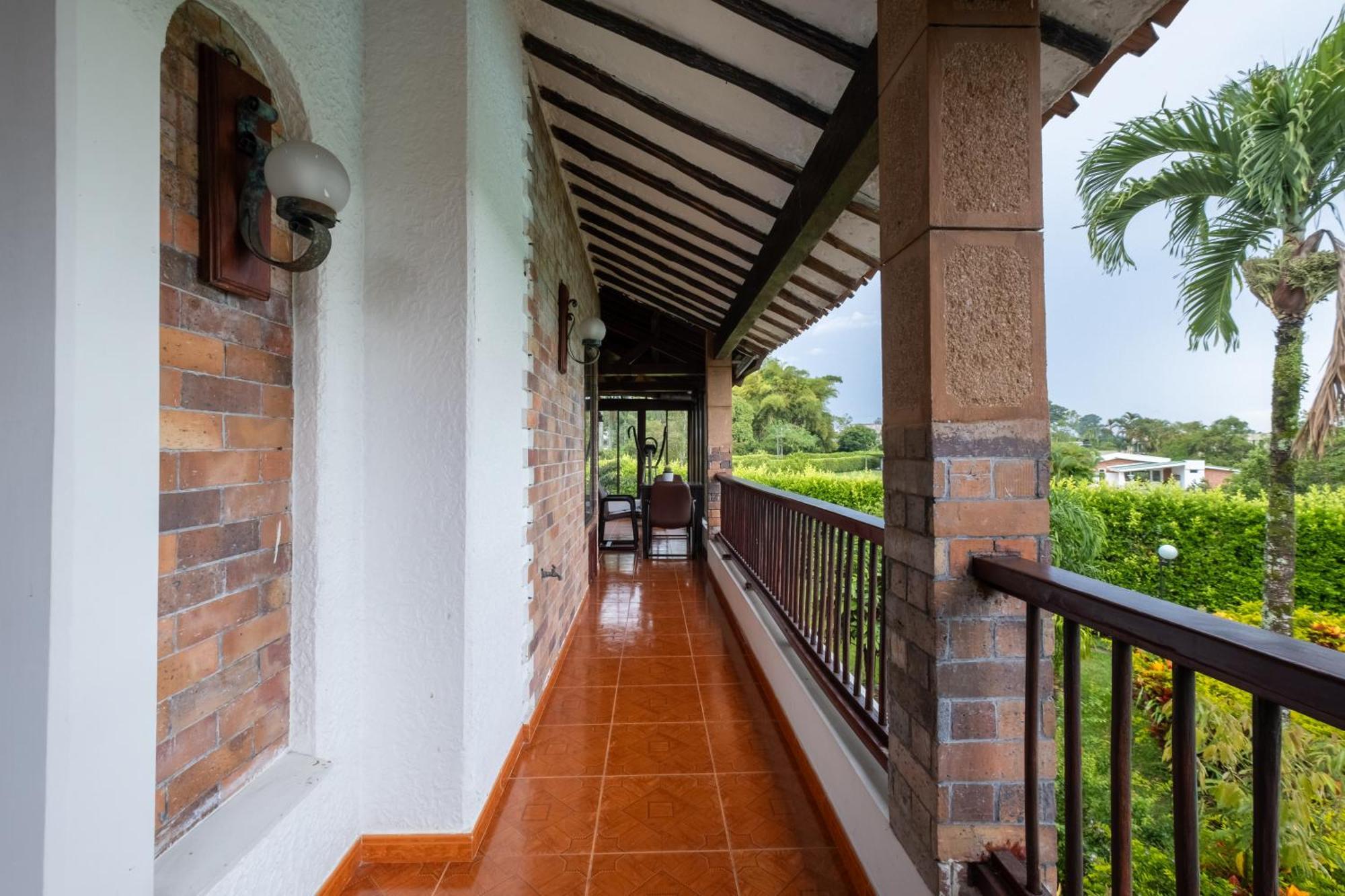 Hotel Chalet El Castillo By Majuva El Edén エクステリア 写真