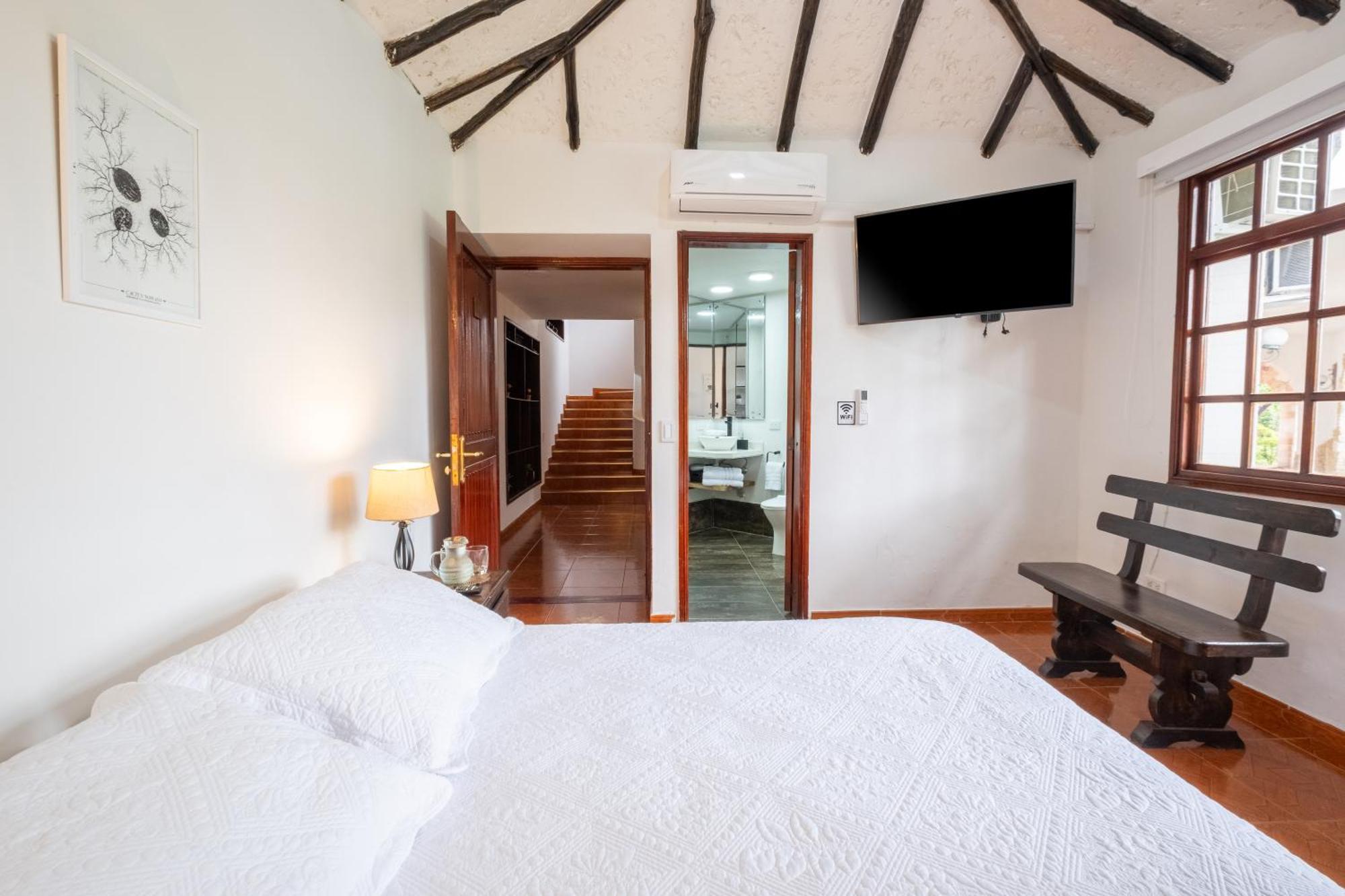 Hotel Chalet El Castillo By Majuva El Edén エクステリア 写真